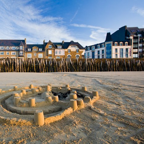 <strong>Saint-Malo, un soir sur le sillon...</strong> <small>© Michel FLEURY</small>