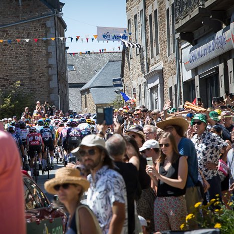 <strong>Tour de France à Pleudihen</strong> <small>© Michel FLEURY</small>