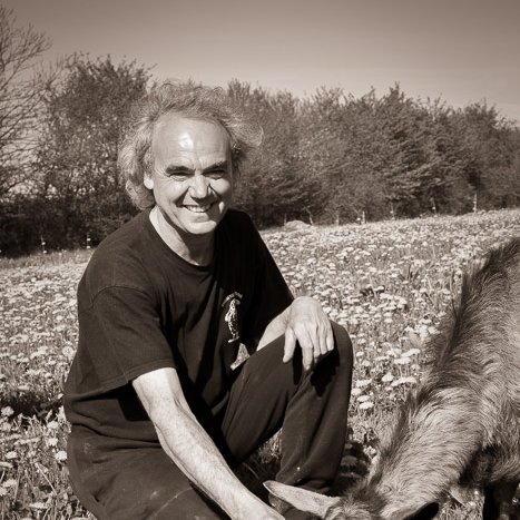 Manu, producteur de petits bonheurs ...(maraîcher bio ) © Michel FLEURY <strong>Manu, producteur de petits bonheurs ...(maraîcher bio )</strong> <small>© Michel FLEURY</small>