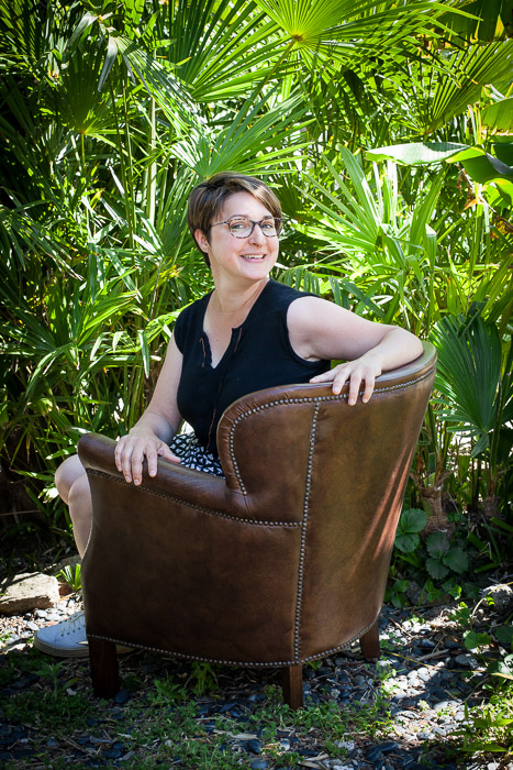 <strong>Elodie, portrait au jardin</strong> <small>© Michel FLEURY</small>